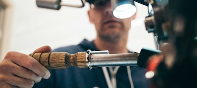 深度专题模块展示图文并茂的体育新闻和行业分析文章